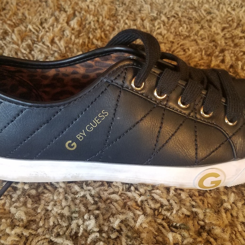 Guess leather shoes